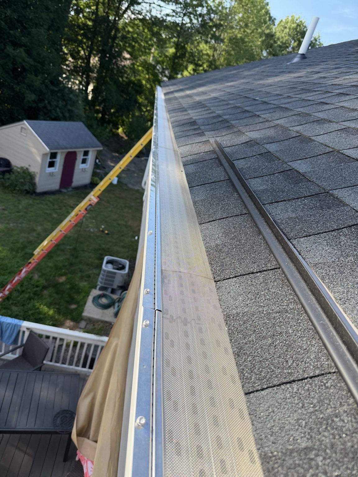 Seamless gutter installation detail